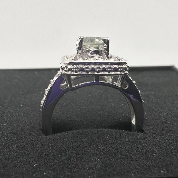 Beautiful Natural Light Green Amethyst Ring with small Diamond - Sterling Size 7 - Picture 10 of 14